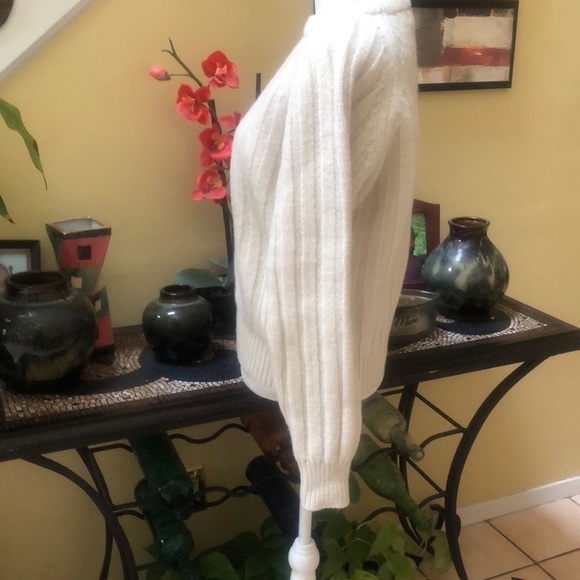 Christopher Hayes Vintage Women’s Beige Chunky Cable Knit Wool Sweater Size XL - Picture 8 of 12